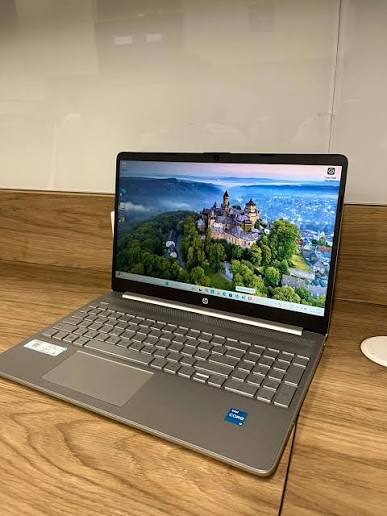 HP Core i7 laptop